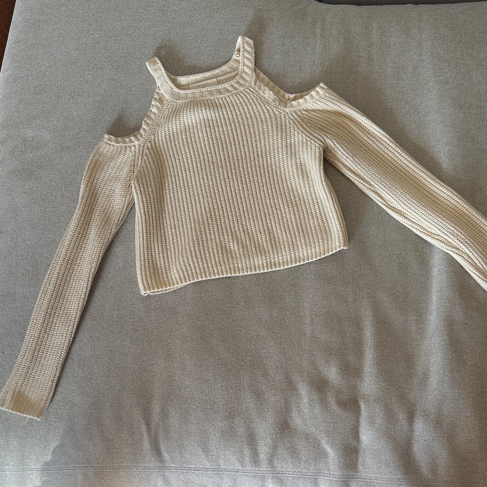 Women's Cream Cold Shoulder cropped Sweater